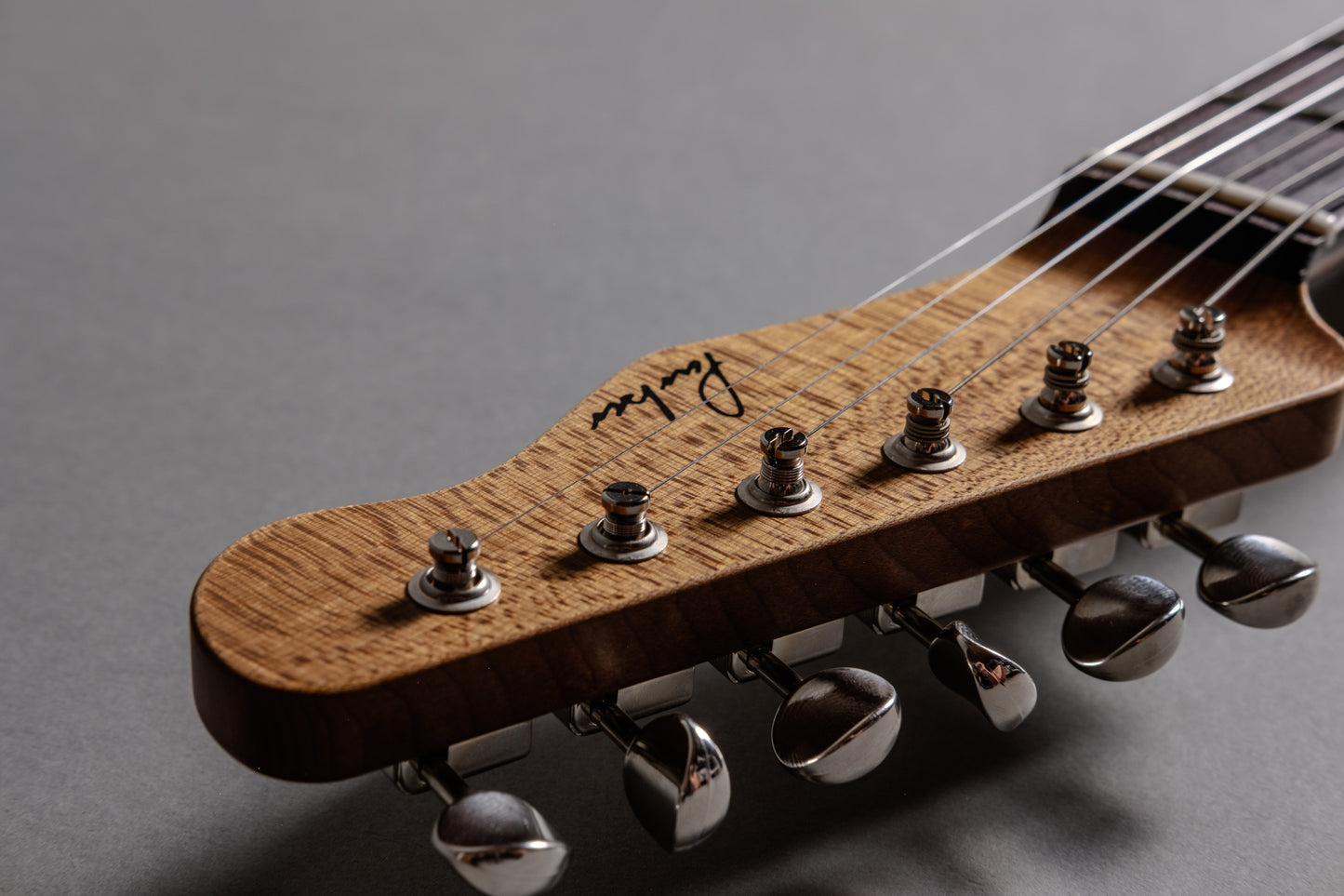 Lewis Parker Guitar Co. - Thinline "T" in Firemist Gold Metallic