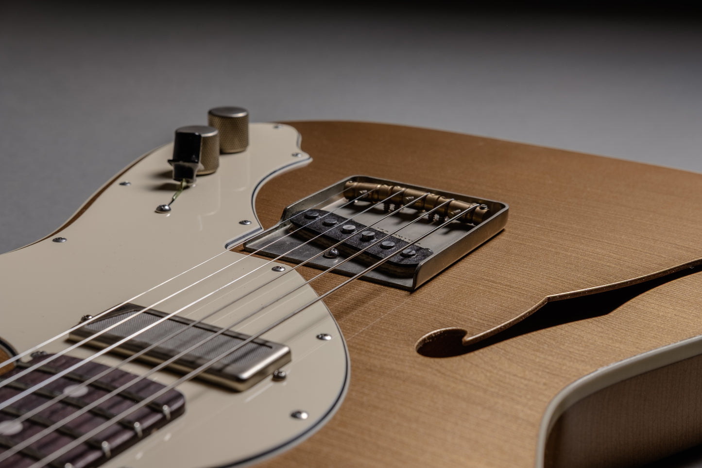 Lewis Parker Guitar Co. - Thinline "T" in Firemist Gold Metallic