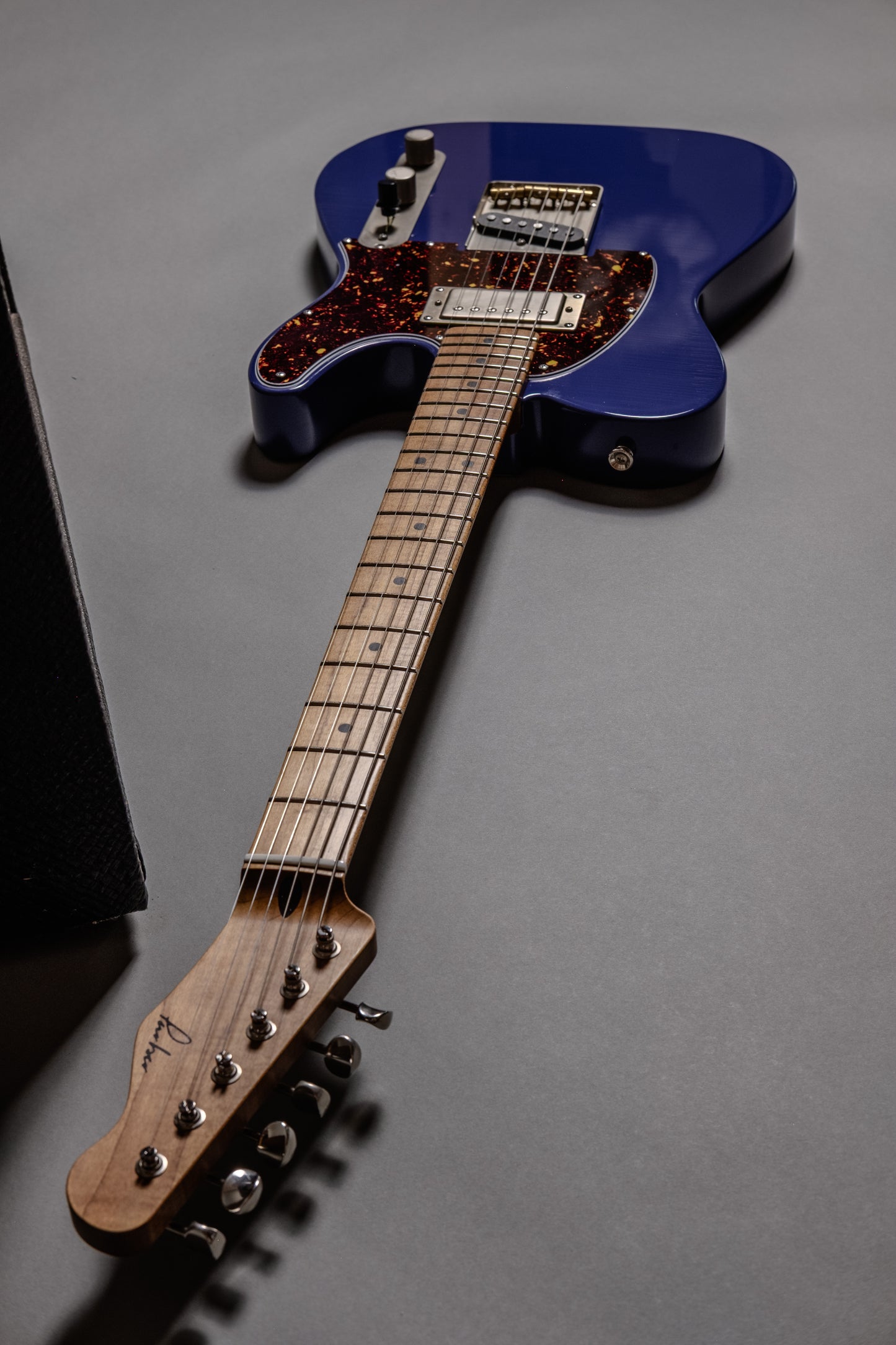 Lewis Parker Guitar Co. - Signature "T" in Custom Colour Starry Night Blue