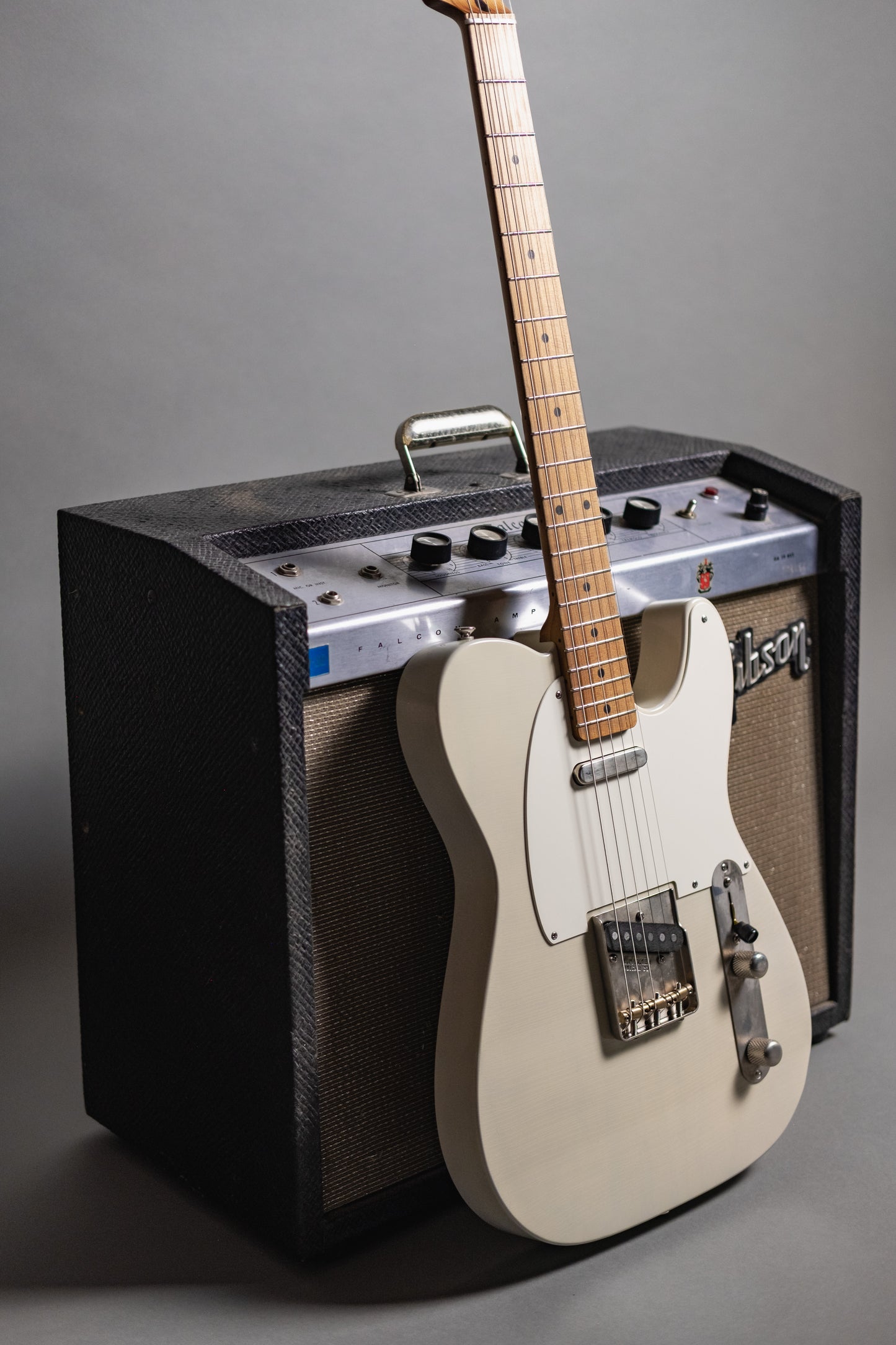 Lewis Parker Guitar Co. - Signature "T" in Custom Colour Strawberry Blonde