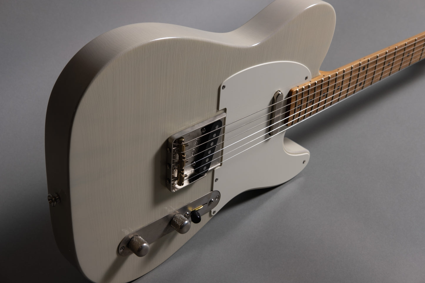 Lewis Parker Guitar Co. - Signature "T" in Custom Colour Strawberry Blonde