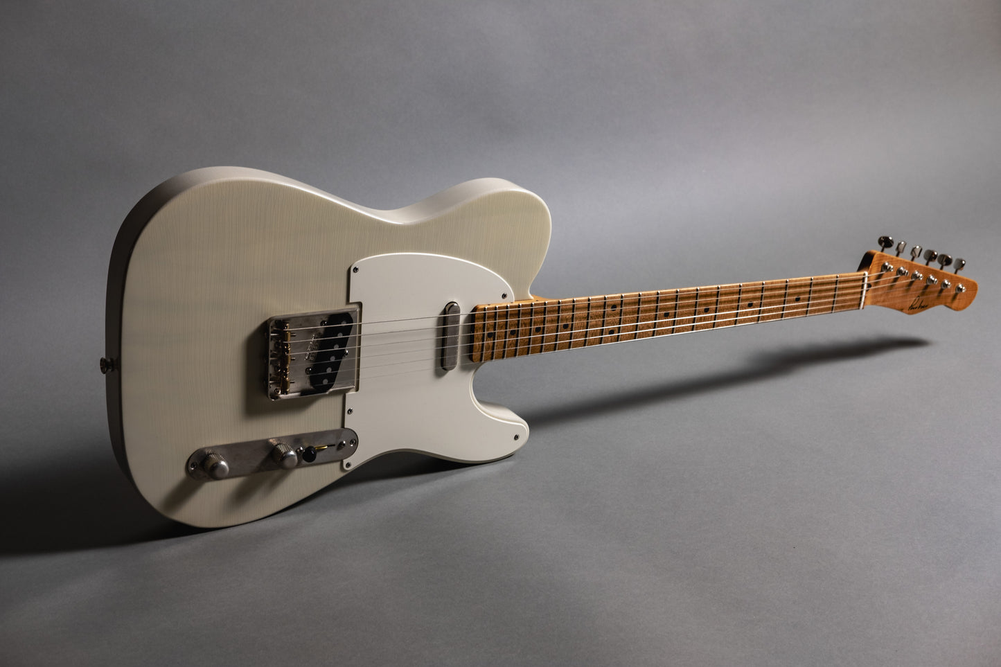 Lewis Parker Guitar Co. - Signature "T" in Custom Colour Strawberry Blonde