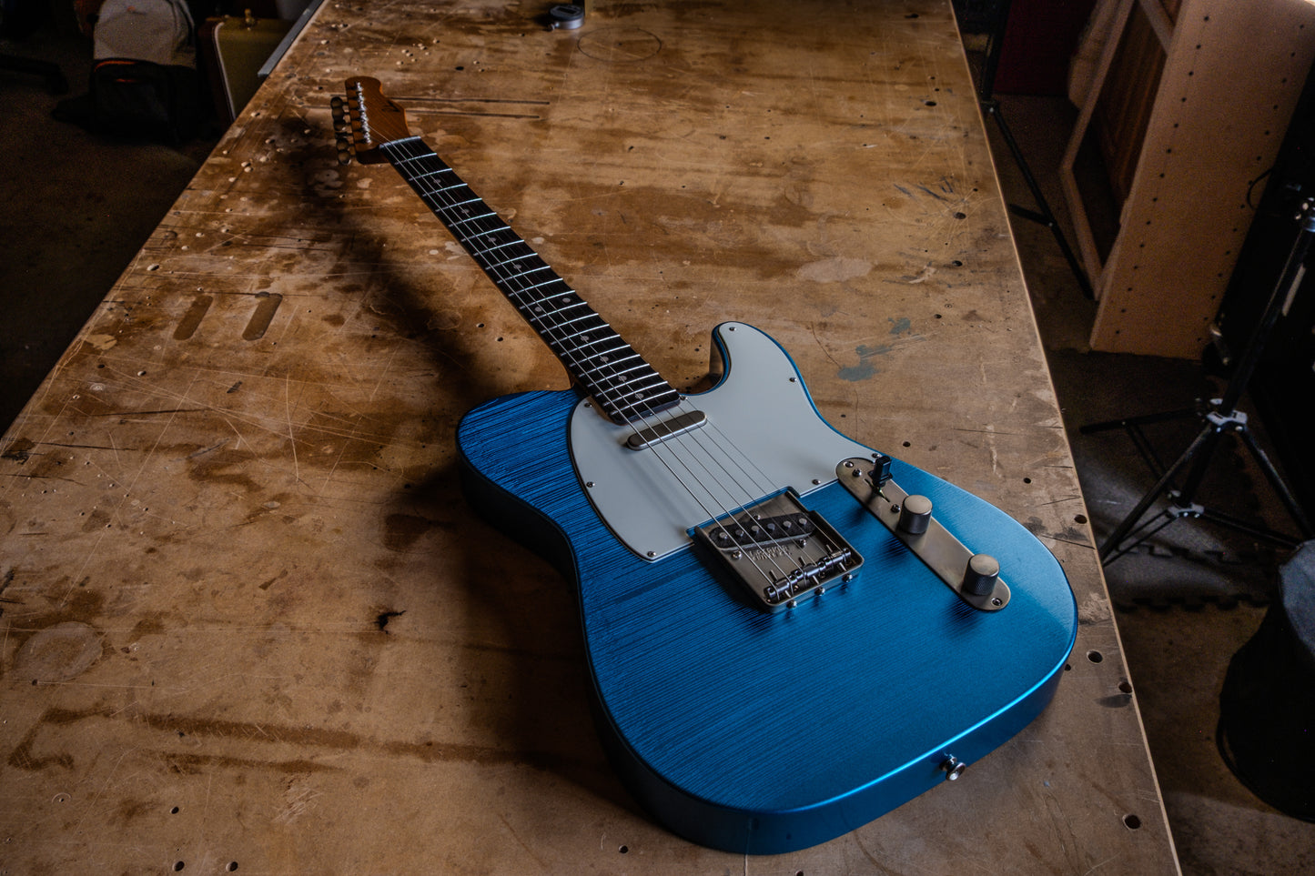 Lewis Parker Guitar Co. - Signature "T" in Lake Placid Blue