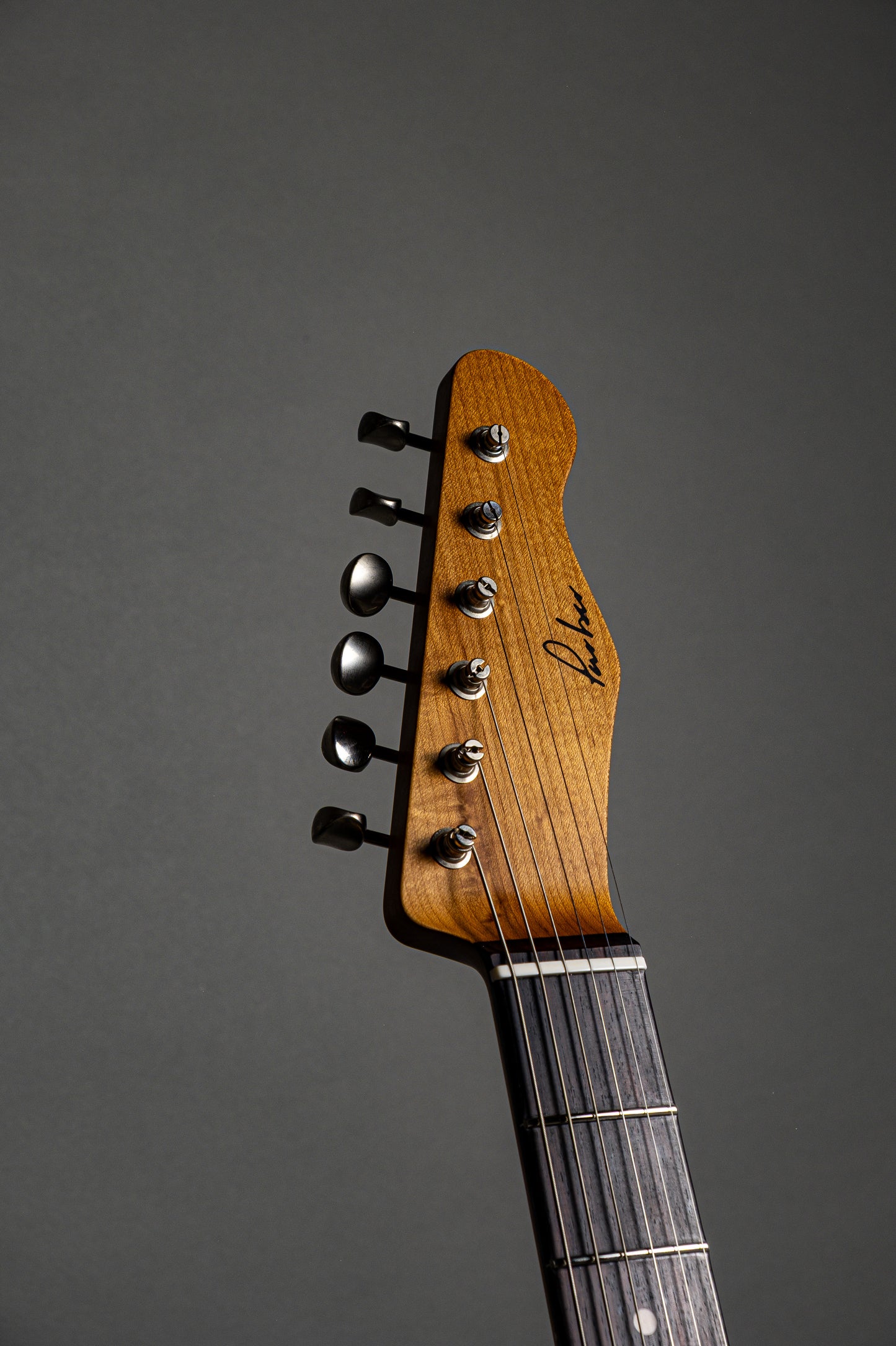 Lewis Parker Guitar Co. - Signature "T" in Lake Placid Blue