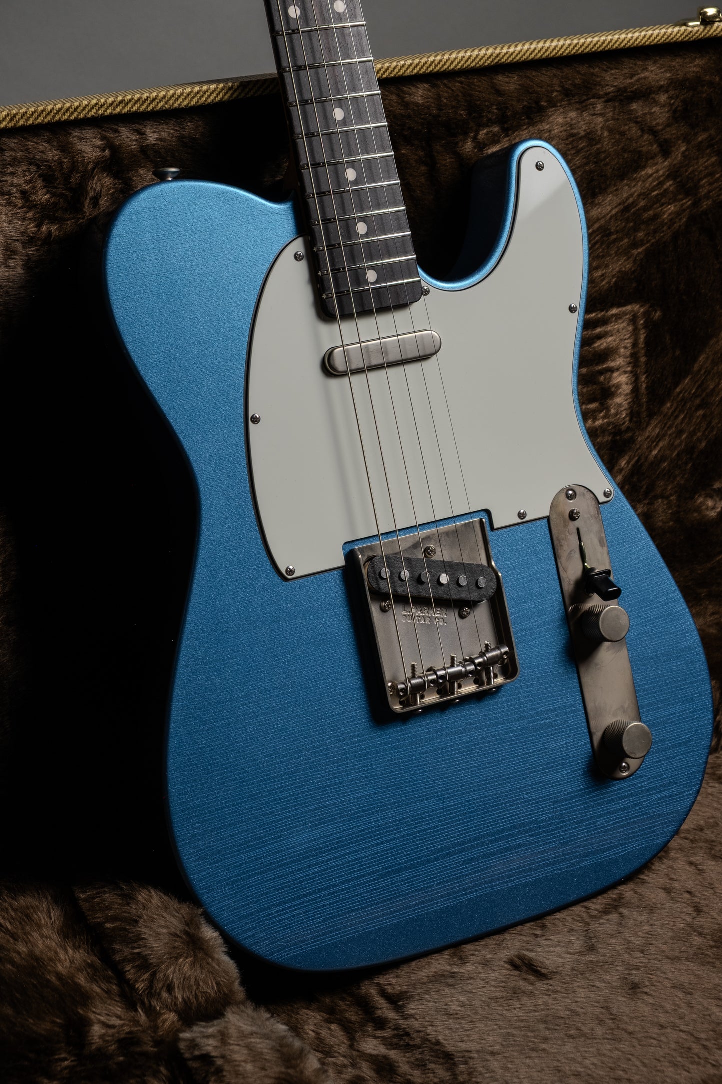Lewis Parker Guitar Co. - Signature "T" in Lake Placid Blue