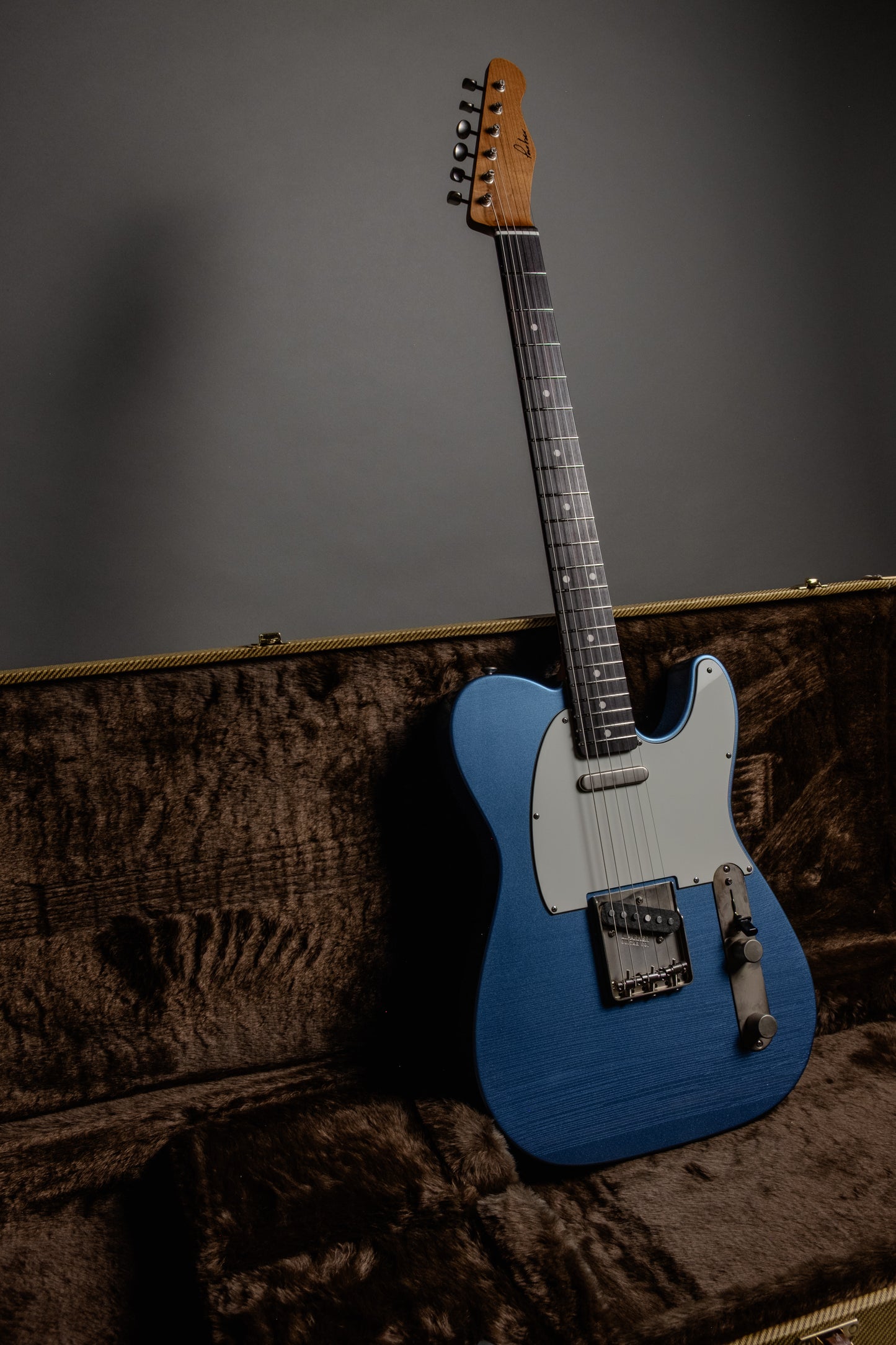 Lewis Parker Guitar Co. - Signature "T" in Lake Placid Blue