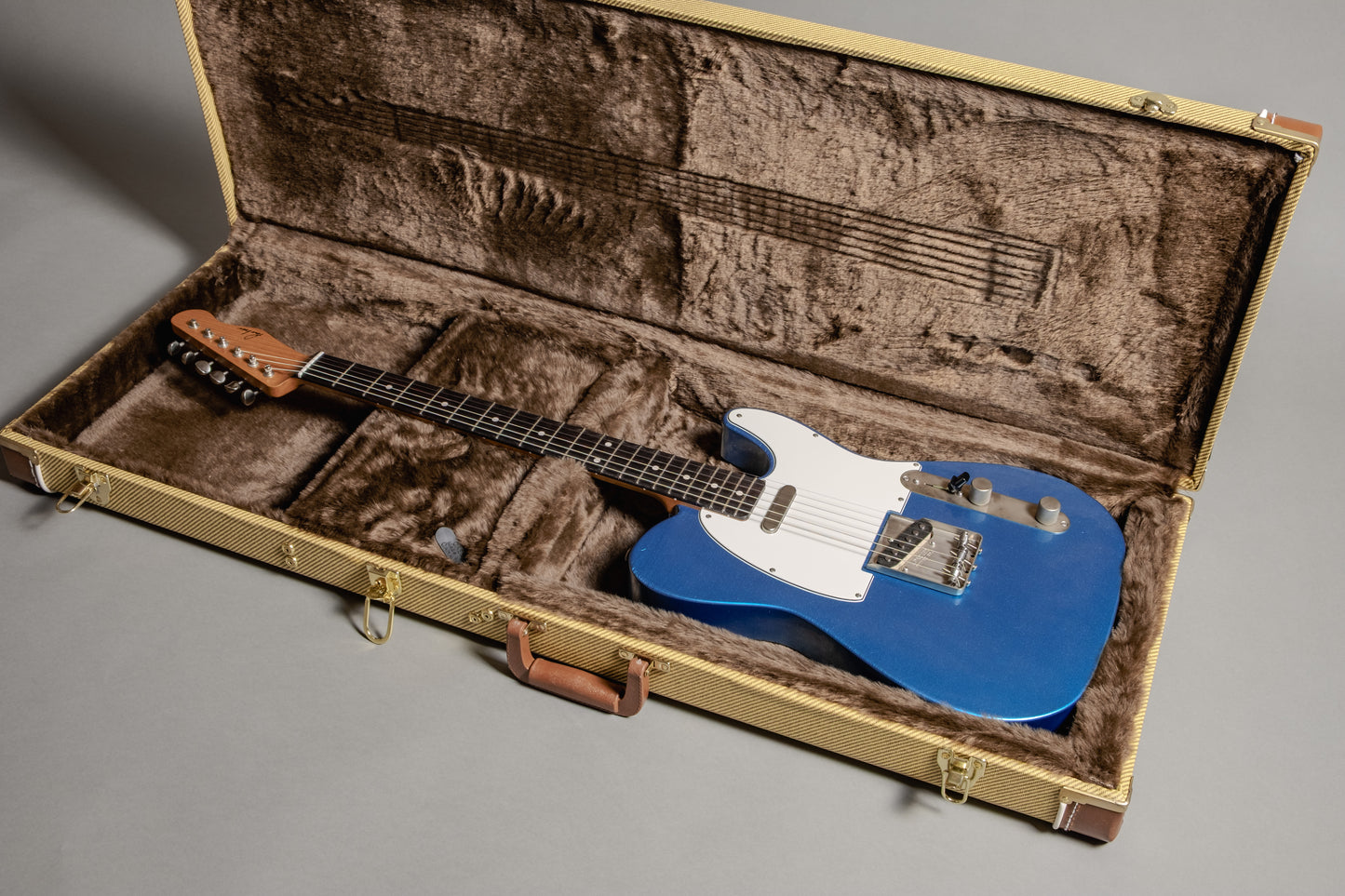 Lewis Parker Guitar Co. - Signature "T" in Lake Placid Blue