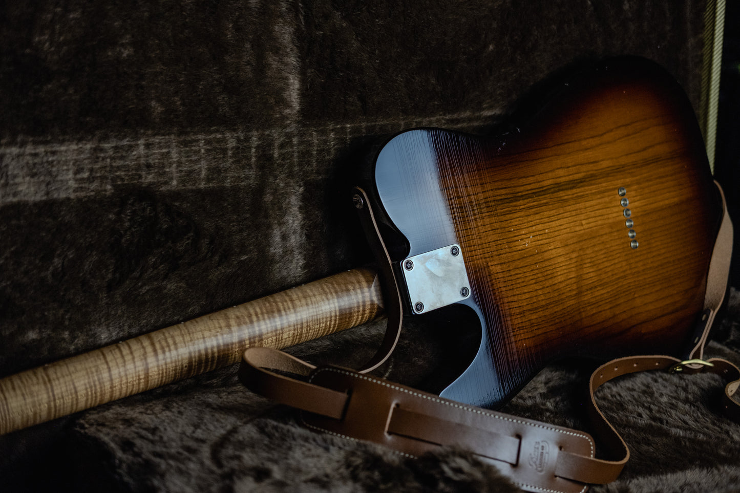 Lewis Parker Guitar Co. - Signature "T" in Two-Tone Sunburst