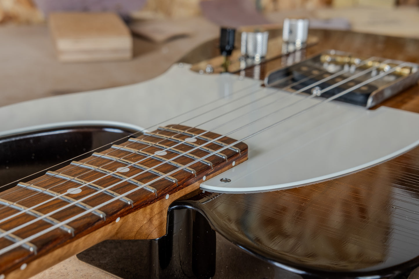 Lewis Parker Guitar Co. - Signature "T" in Two-Tone Sunburst