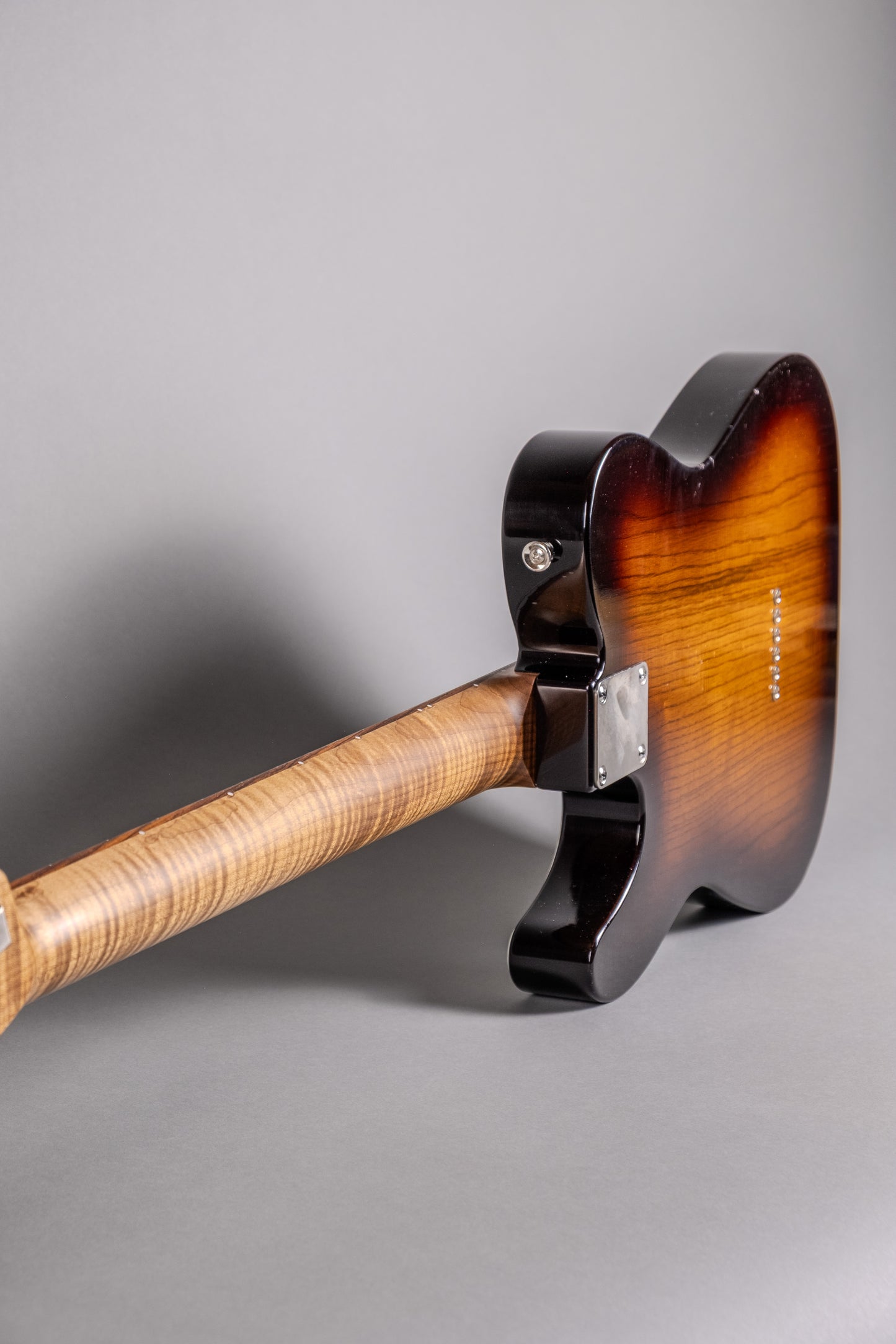 Lewis Parker Guitar Co. - Signature "T" in Two-Tone Sunburst
