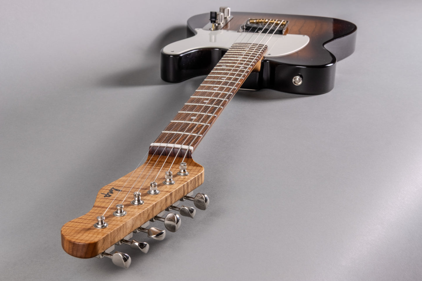 Lewis Parker Guitar Co. - Signature "T" in Two-Tone Sunburst