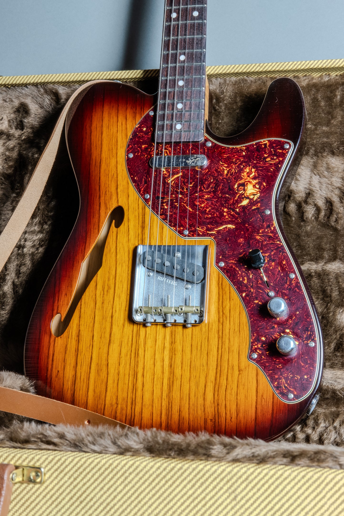 Lewis Parker Guitar Co. - Signature Thinline "T" in Three-Tone Sunburst