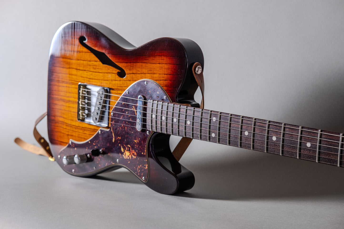 Lewis Parker Guitar Co. - Signature Thinline "T" in Three-Tone Sunburst