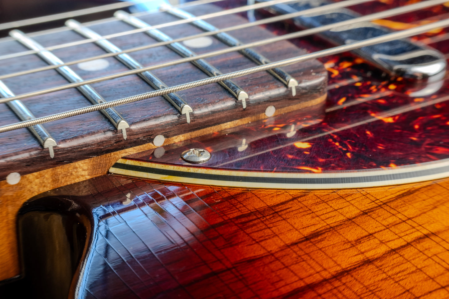 Lewis Parker Guitar Co. - Signature Thinline "T" in Three-Tone Sunburst