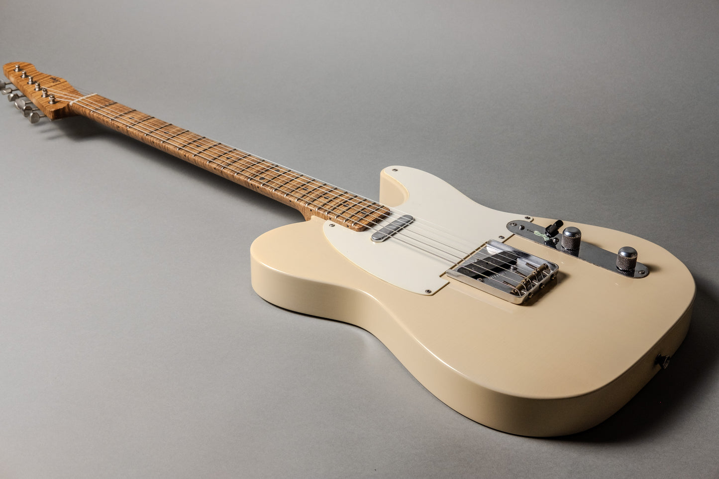 Lewis Parker Guitar Co. - Signature "T" in Custom Colour JC Blonde