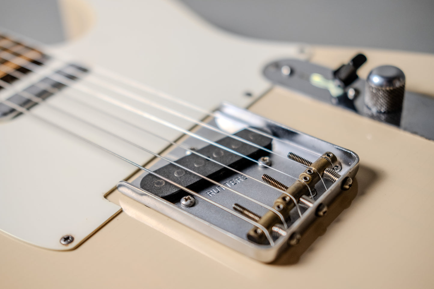 Lewis Parker Guitar Co. - Signature "T" in Custom Colour JC Blonde