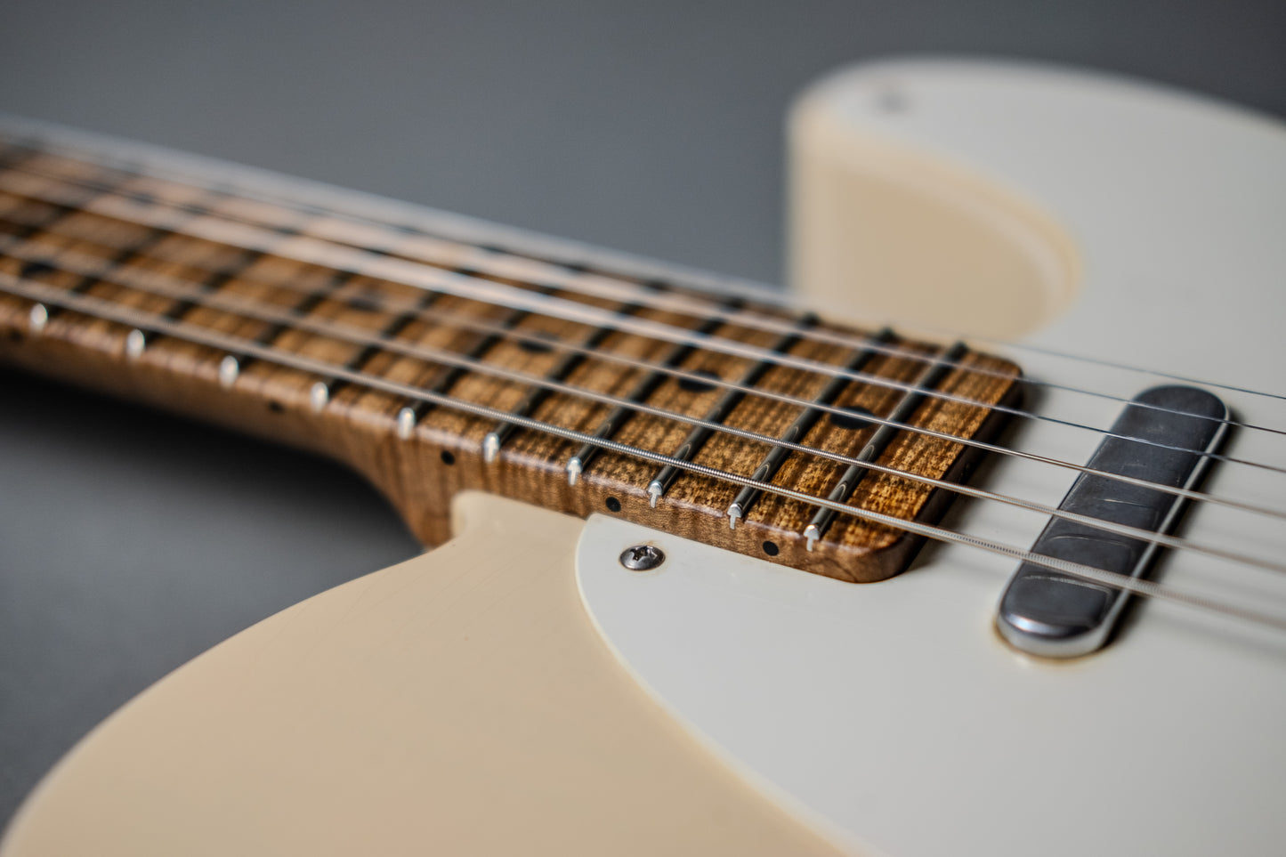 Lewis Parker Guitar Co. - Signature "T" in Custom Colour JC Blonde