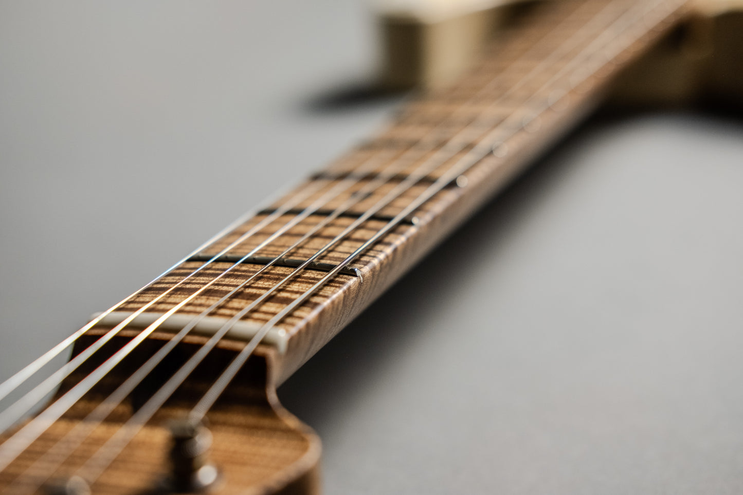 Lewis Parker Guitar Co. - Signature "T" in Custom Colour JC Blonde