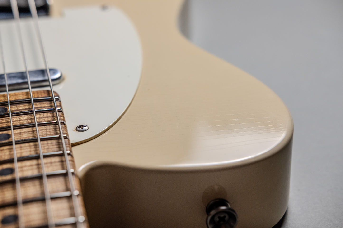 Lewis Parker Guitar Co. - Signature "T" in Custom Colour JC Blonde