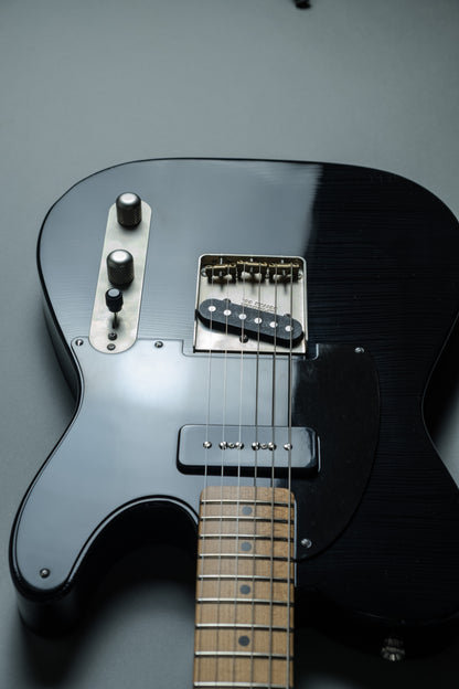 Lewis Parker Guitar Co. - Signature "T" in Piano Black