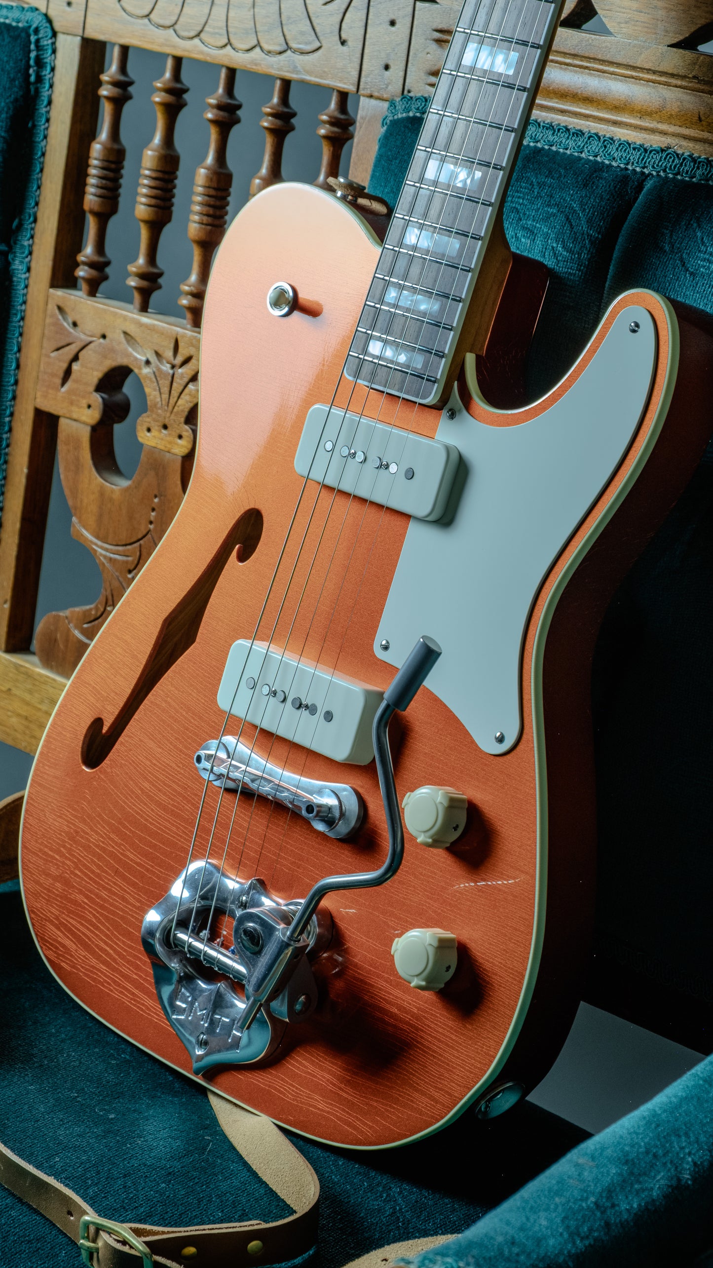 Lewis Parker Guitar Co. - Thinline "T" in Faded Candy Apple Red