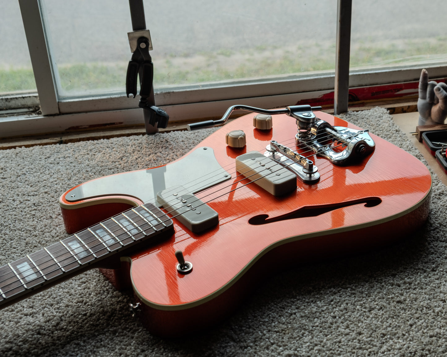 Lewis Parker Guitar Co. - Thinline "T" in Faded Candy Apple Red