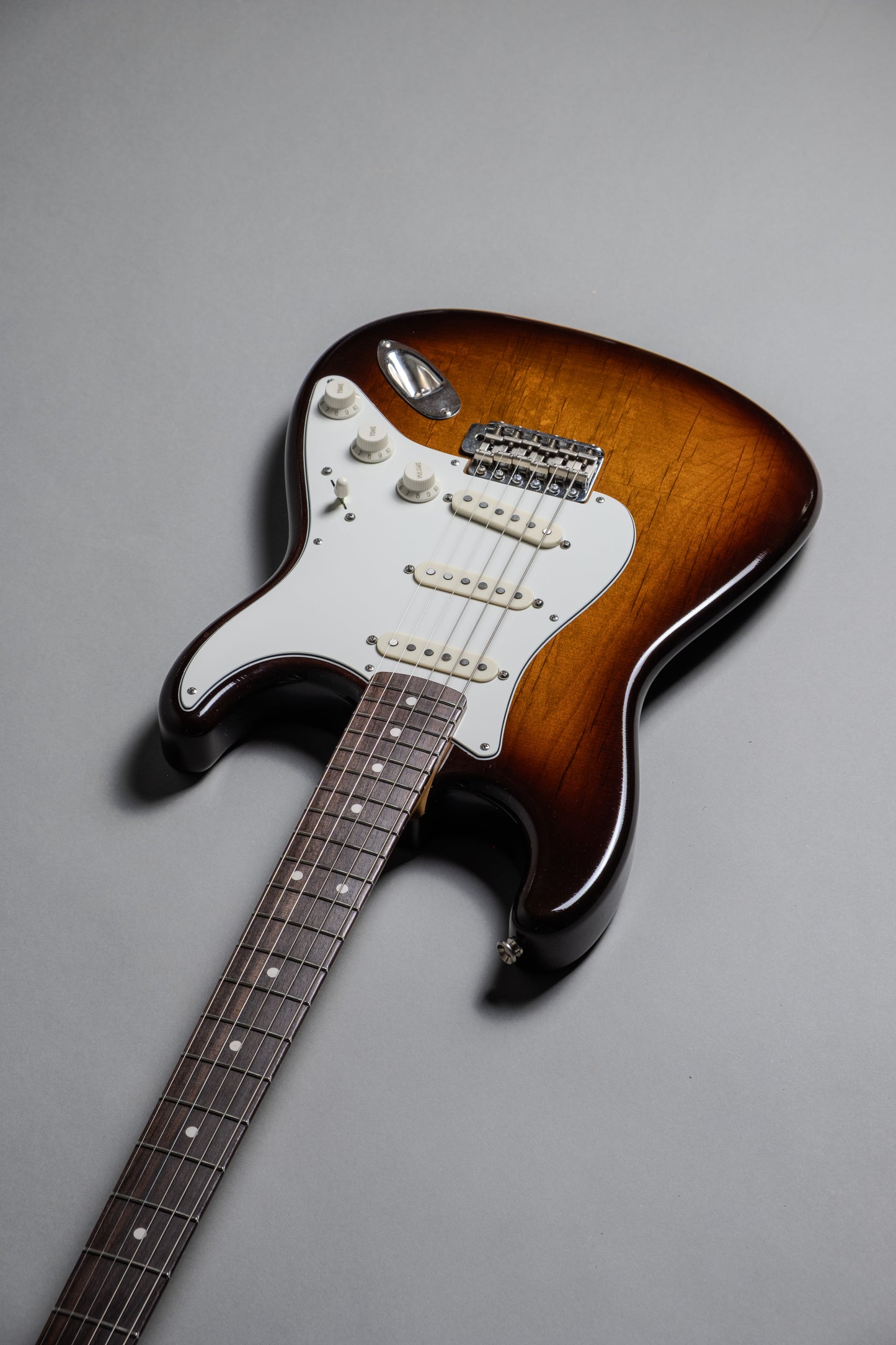 Lewis Parker Guitar Co. - Signature "S" in Tobacco Sunburst