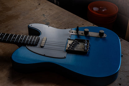 Lewis Parker Guitar Co. - Signature "T" in Lake Placid Blue