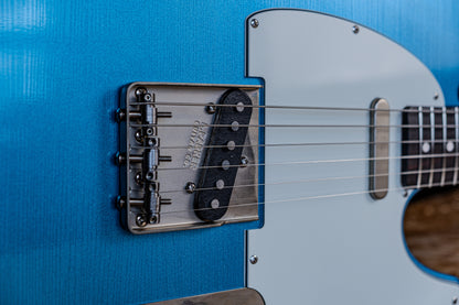Lewis Parker Guitar Co. - Signature "T" in Lake Placid Blue