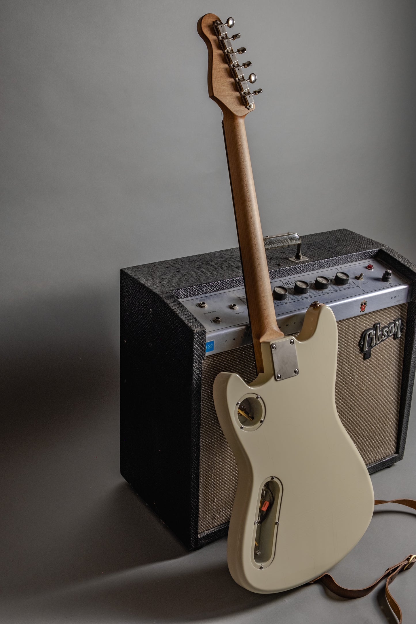 Lewis Parker Guitar Co. - 1448-S in Nicotine White