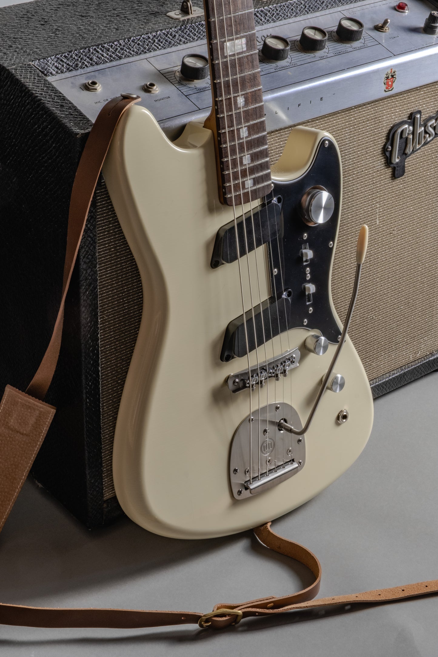 Lewis Parker Guitar Co. - 1448-S in Nicotine White