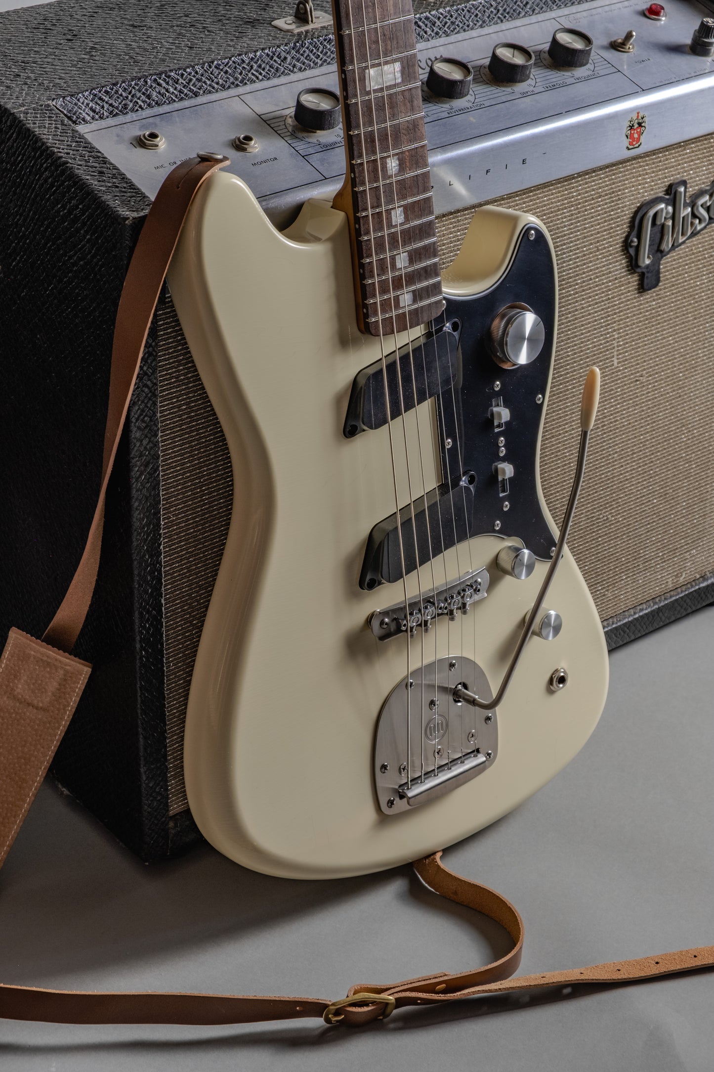 Lewis Parker Guitar Co. - 1448-S in Nicotine White