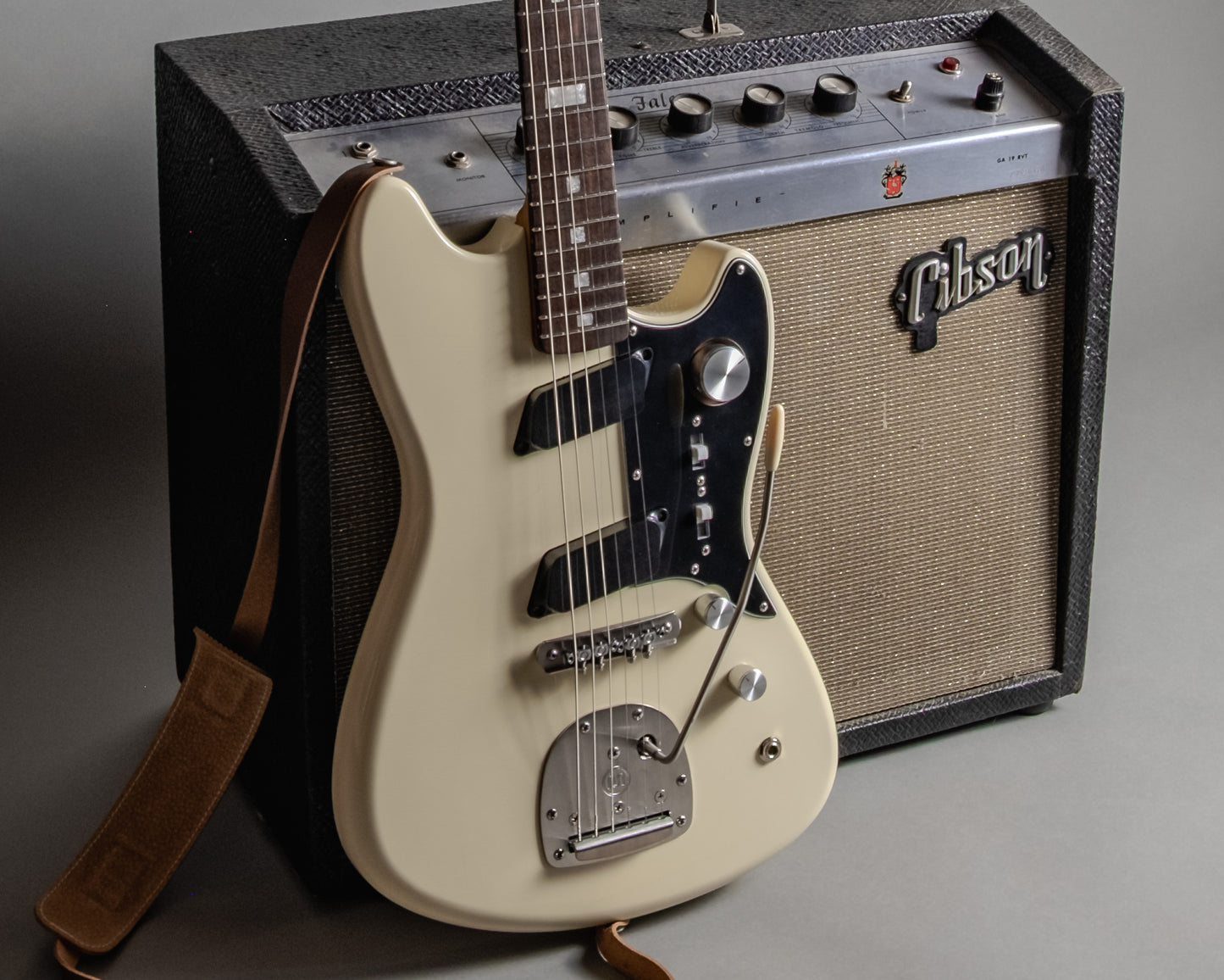 Lewis Parker Guitar Co. - 1448-S in Nicotine White