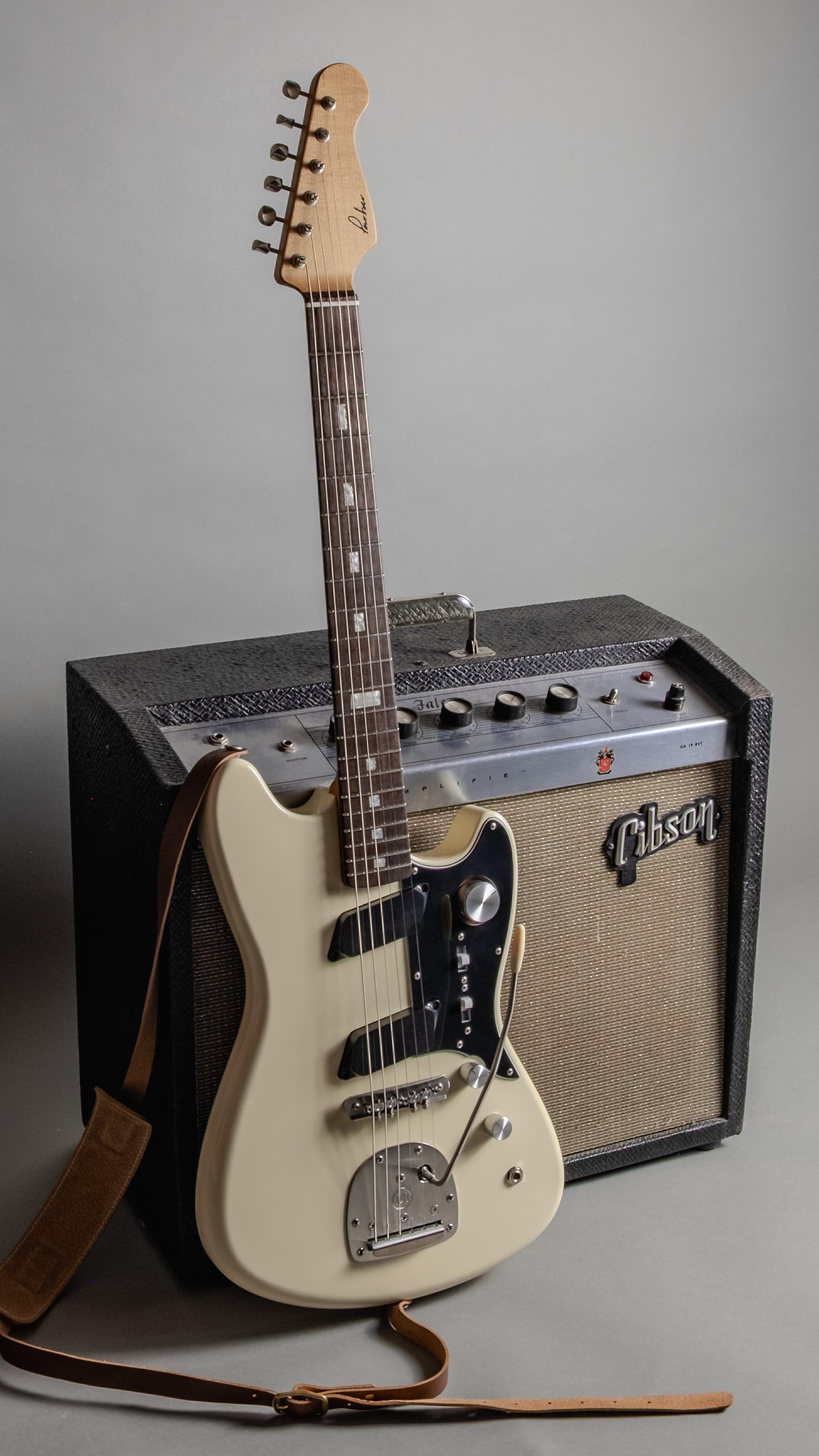 Lewis Parker Guitar Co. - 1448-S in Nicotine White